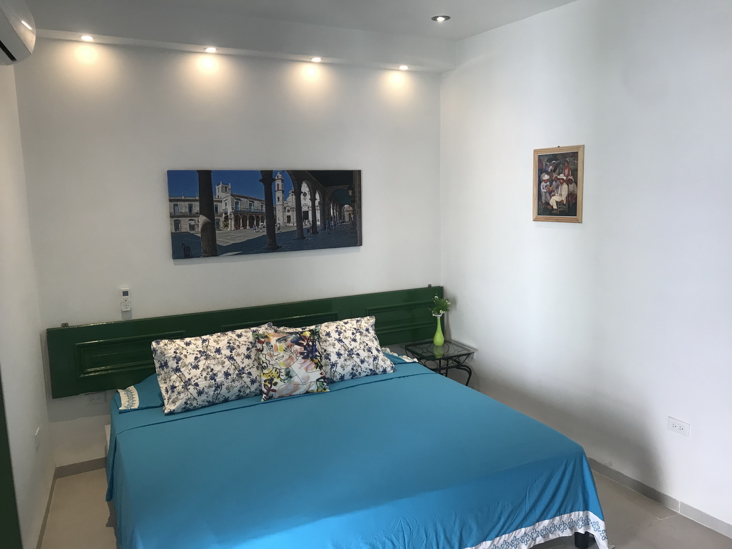 ROOM #08