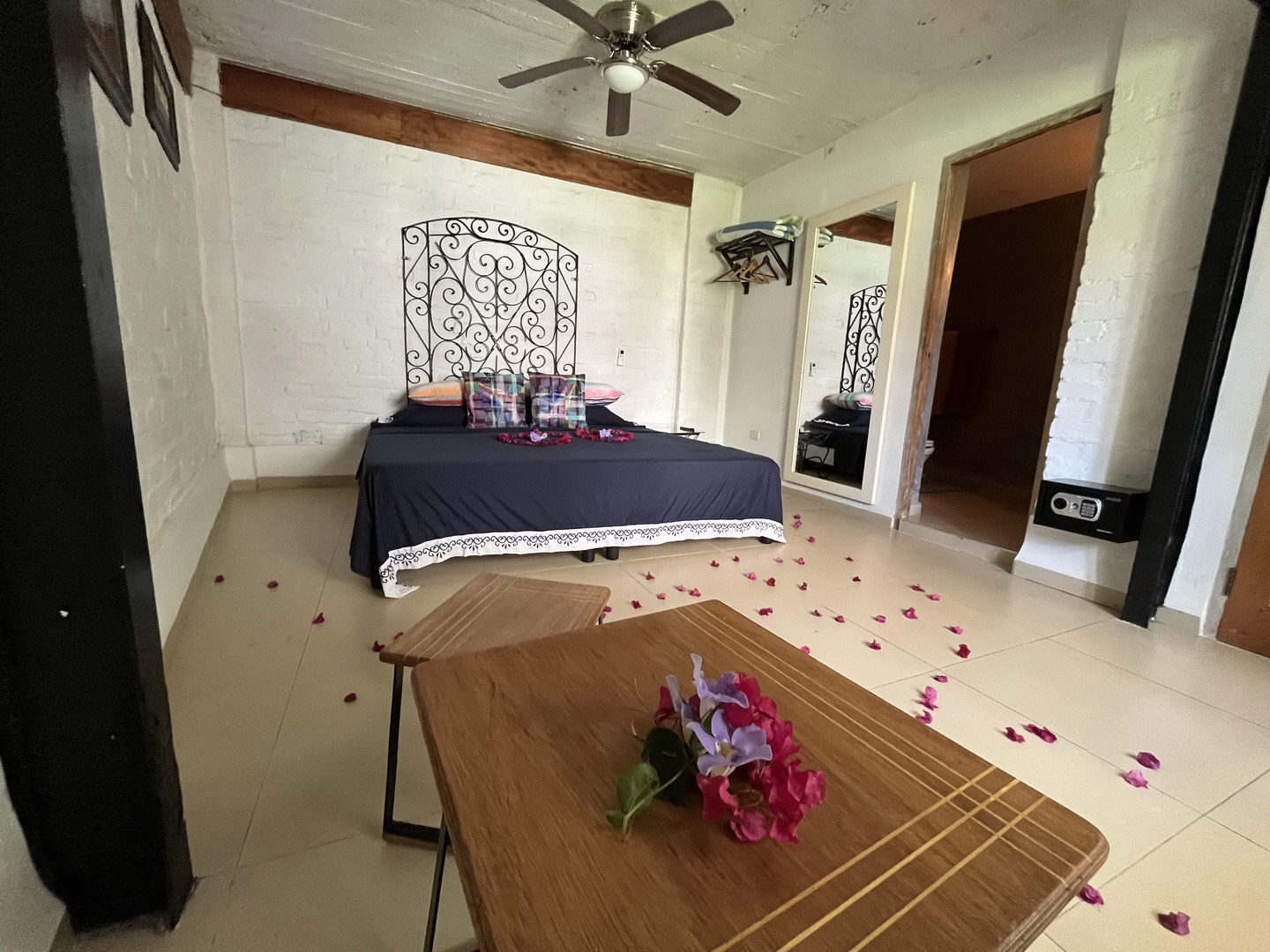 ROOM #09